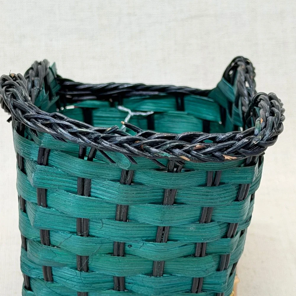 Vintage Christmas Sleigh Basket Green Woven Holiday Centerpiece Decor Bow
